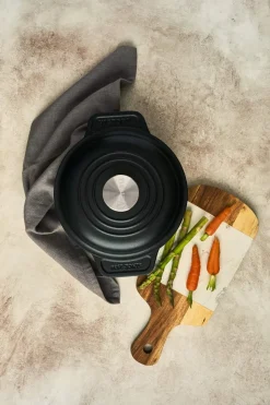 Seasoned Dutch Oven Gryde